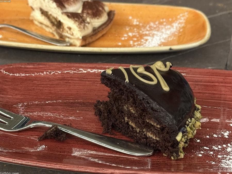 Torta od šumskog voća